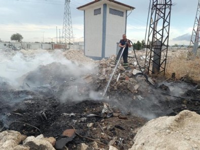 Hatay'da korkutan yangın! Çöplük alan alev aldı