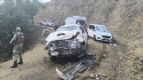 Muş’ta şehit askerin yakınları kaza yaptı: 1 ölü, 5 yaralı