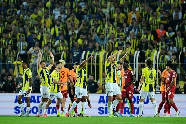 Fenerbahçeli yıldıza kötü haber! Dünya devinden olumsuz rapor
