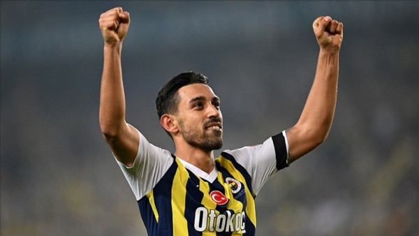 İrfan Can Kahveci ilk 11'e dönüyor