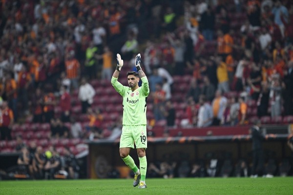 Muslera yoksa o var! Galatasaray'da Günay Güvenç'in performansı alkış aldı