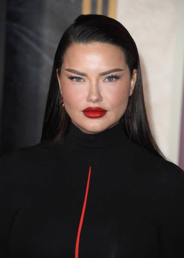 Adriana Lima'nın son hali şaşırttı
