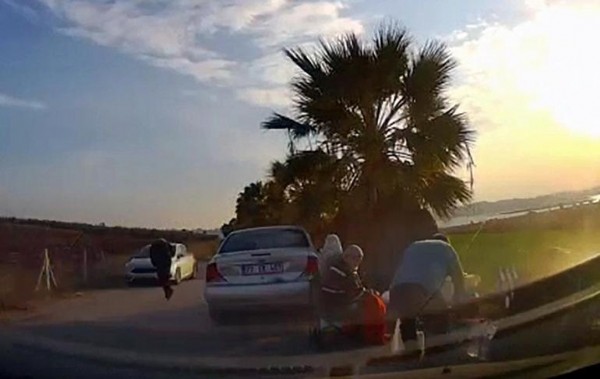 Adana'da 'pes' dedirten görüntü: Piknik yapan ailenin aracını böyle soydu