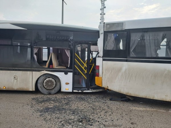 Ankara'da 4 araçlı zincirleme kaza: 33 yaralı