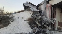 Hatay'da korkunç olay! Tır sürücüsü yanarak can verdi Haberi