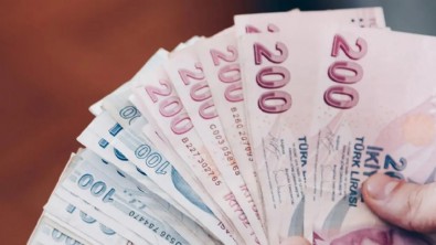 Emeklilere yeni yıl hediyesi: 21 bin TL hesaplara yatacak