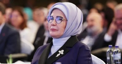 Emine Erdoğan'dan Regaip Kandili mesajı