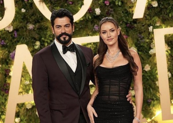 Ünlü şarkıcı Arabistan'ı salladı!