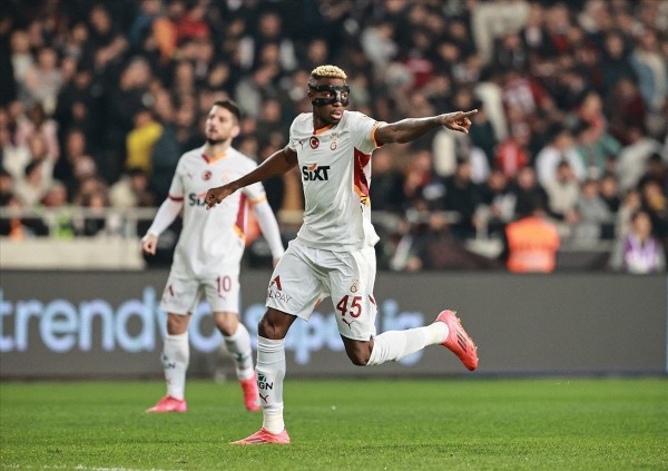 Temsilcimiz Galatasaray Dinamo Kiev'i konuk ediyor! İşte muhtemel 11'ler
