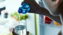 Plastik şişeleri tekrar tekrar kullanan yandı: Bakın neye yol açıyor Haberi