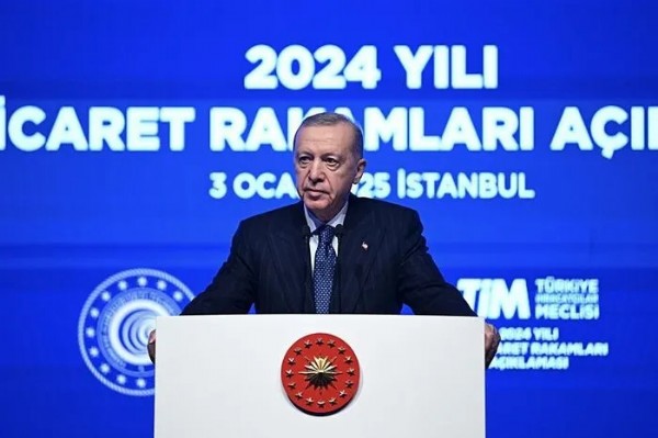 Cumhurbaşkanı Erdoğan rakamları açıkladı! İhracatta Cumhuriyet tarihinin rekoru kırıldı
