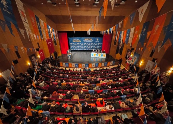 Adalet Bakanı Yılmaz Tunç: Şimdi sıra terörü, silahlarıyla beraber tarihe gömmekte