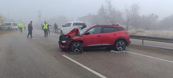 Elazığ'da zincirleme kaza: 1'i ağır 4 yaralı