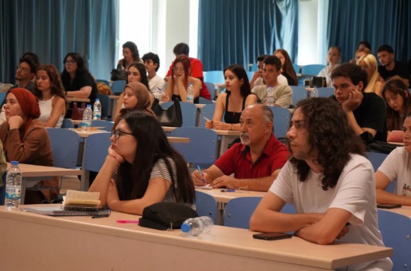 63 Yaşında Üniversiteli Oldu!