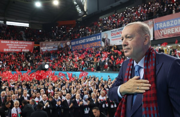 Cumhurbaşkanı Erdoğan Açıklamalarda Bulundu! 'Her Yerde Türk Milletini Temsil Edeceğiz'