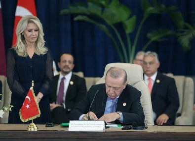 Cumhurbaşkanı Erdoğan’ın kilit rolü Avrupa basınında!' Ankara’nın hamleleriyle Gazze’ye barış geldi'