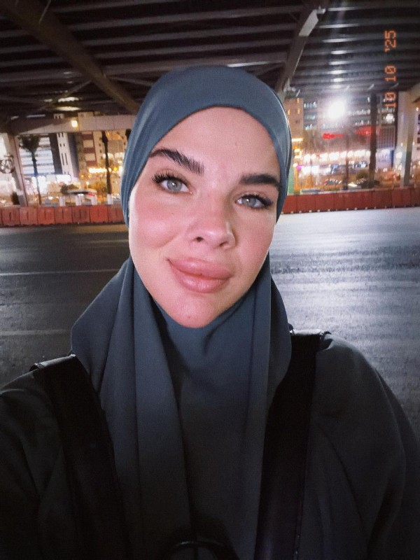 Sihirli Annem'in Tuğçe'si umreye gitti