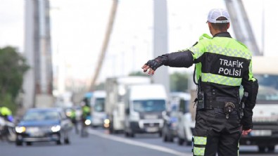 Trafikte yeni dönem! Bunu yapan yandı! 30 gün men edilecek