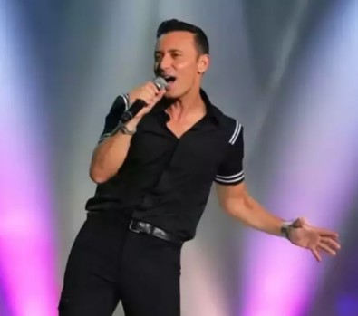 Mustafa Sandal'a Jest!