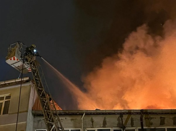 Sevgilisi İçeri Almayınca Binayı Kundakladı!