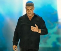 ÖZCAN DENİZ - Özcan Deniz'Den Gizemli Mesaj!