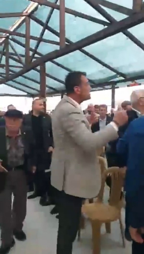 Giresun'da CHP kongresinde gerginlik! İl başkanı mikrofonu fırlatarak kürsüden indi