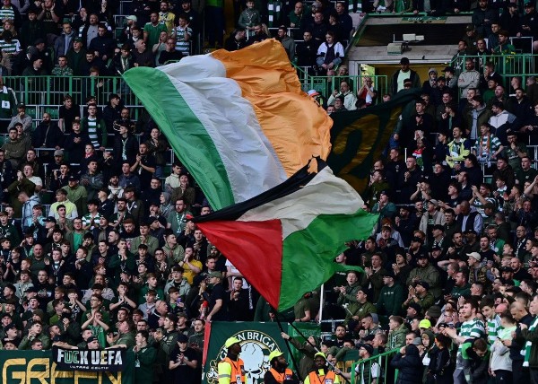 Celtic taraftarı soykırıma sessiz kalmadı! 'Onları hemen atın'