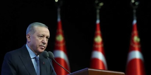Cumhurbaşkanı Erdoğan Açıklamalarda Bulundu! 'Aziz Milletin Hizmetkarıyız'