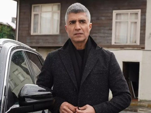 Özcan Deniz'Den Gizemli Mesaj!