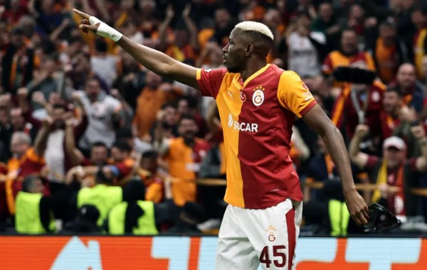 Galatasaray'ın Avrupa'da zafer gecesi: Victor Osimhen'den duble