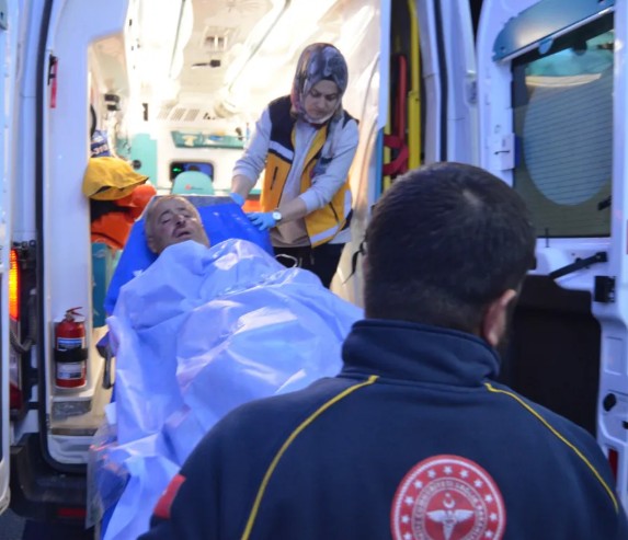 5 Kişi Saldırdı! 11 Bıçak Darbesi...