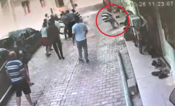 Park Kavgasında Kaldırım Taşları Konuştu!