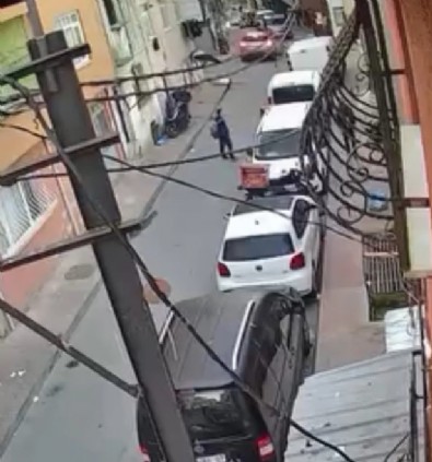 13 Yaşındaki Çocuk Arkadaşını Bıçakladı!