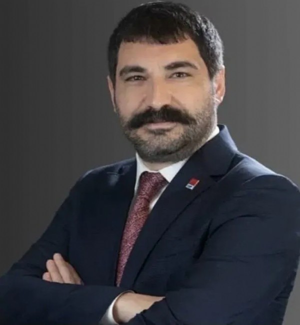 Yine CHP yine rüşvet! Bu kez meclis üyesi gözaltına alındı