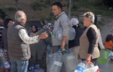 CHP belediyeciliğinin özeti! Vatandaşlar ellerinde bidonlarla kuyruğa girdi