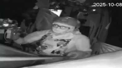 İsrail Özgürlük Filosu'na ait gemiye saldırdı! Aktivistler alıkonuldu