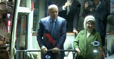 Cumhurbaşkanı Erdoğan memleketi Rize'de coşkuyla karşılandı...