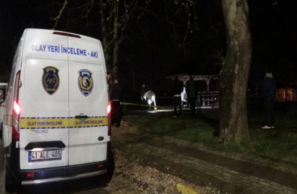 Parkta Tartıştığı Kişiyi Katletti!