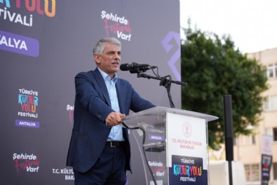 Akdeniz Rüzgarıyla Sanat Yolculuğu! Antalya Kültür Yolu Festivali Başladı