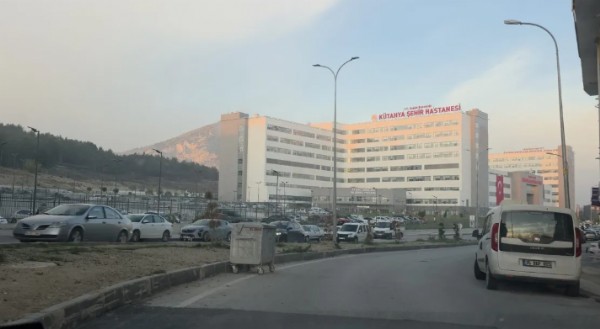 Doğum Yaptı Bebeğini Havalandırmaya Attı!