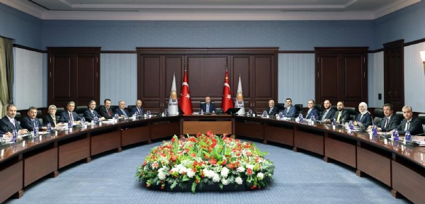 Cumhurbaşkanı Erdoğan’dan MYK’da Terörsüz Türkiye mesajı! 'Süreci sağlıkla yürütüyoruz'