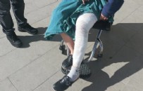 BURDUR - Başıboş Köpekler Dehşet Saçtı!