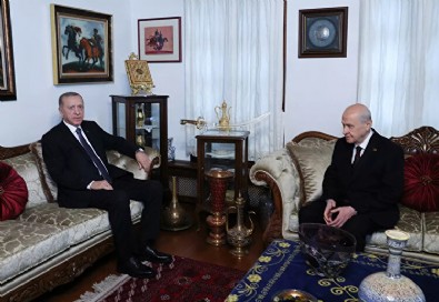 Cumhur Zirvesi Bugün 18:00'da!