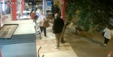 Pastanede Dehşet! Bıçaklı Saldırgan!