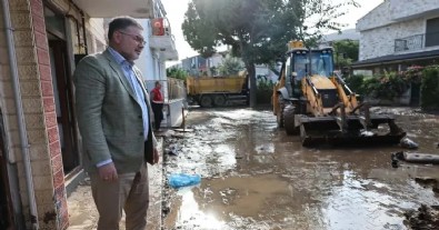 AK Partili isimden İZSU'ya zor sorular! 'Bergama ve Foça'daki taşkınların sorumlusu kim?'