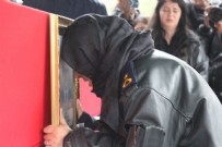 Kahraman şehidimize hüzünlü uğurlama! Eşinden montuyla duygulandıran veda Haberi