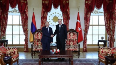 Cumhurbaşkanı Erdoğan istedi Paşinyan yaptıracak! Ermenistan'a 10 yeni cami