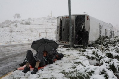 Nevşehir'de işçi servisi devrildi! Çok sayıda yaralı var