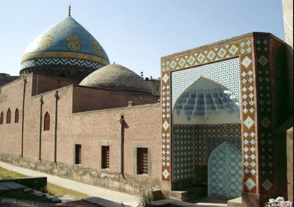 Cumhurbaşkanı Erdoğan istedi Paşinyan yaptıracak! Ermenistan'a 10 yeni cami