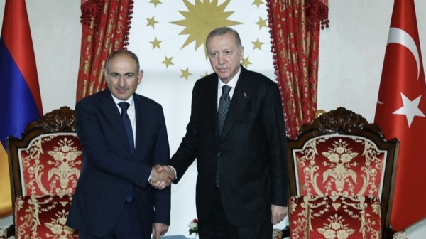 Cumhurbaşkanı Erdoğan istedi Paşinyan yaptıracak! Ermenistan'a 10 yeni cami